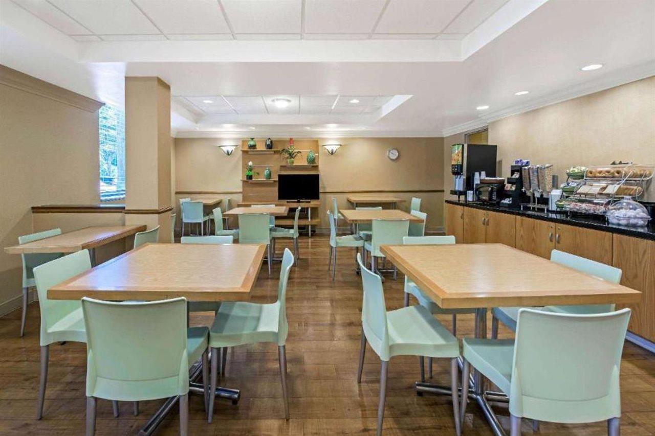 La Quinta By Wyndham West Palm Beach Airport Bagian luar foto